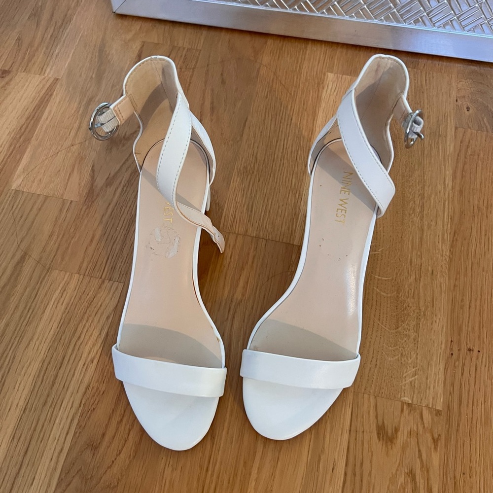 Nine West heals
